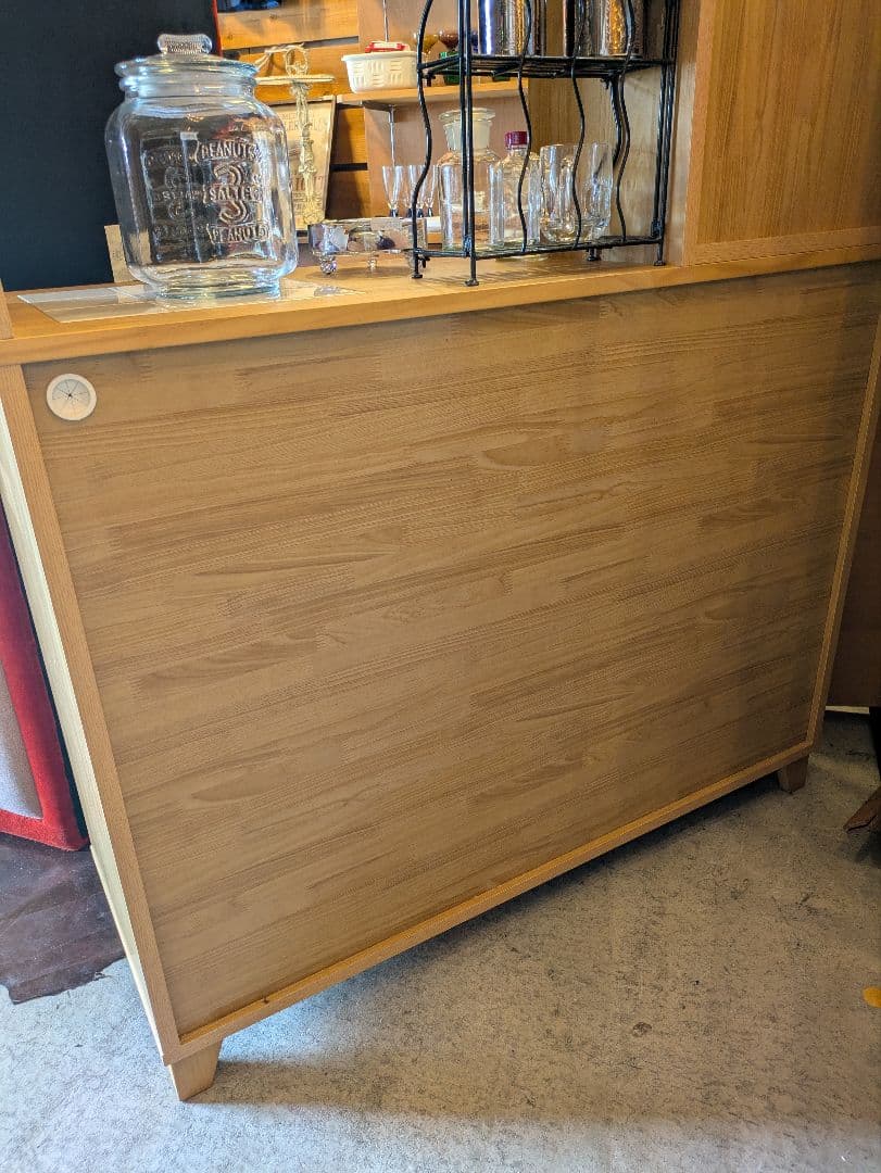 モモナチュラル 木製食器棚 ガラスドア付き タイル天板 廃盤品