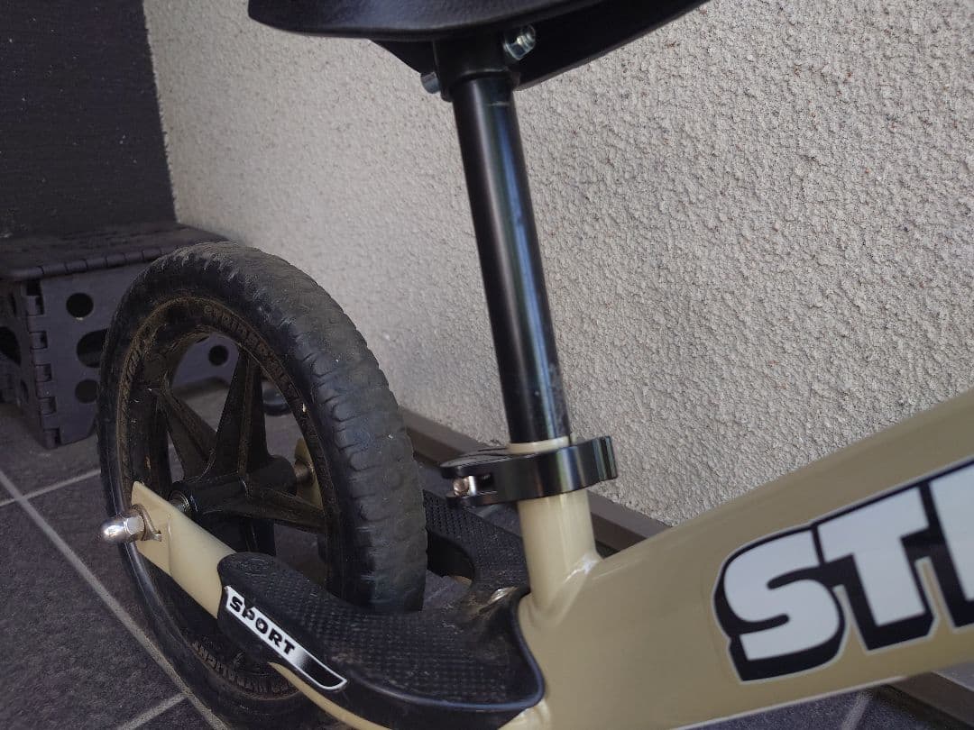 【美品】ストライダー STRIDER サファリ 2024年限定色