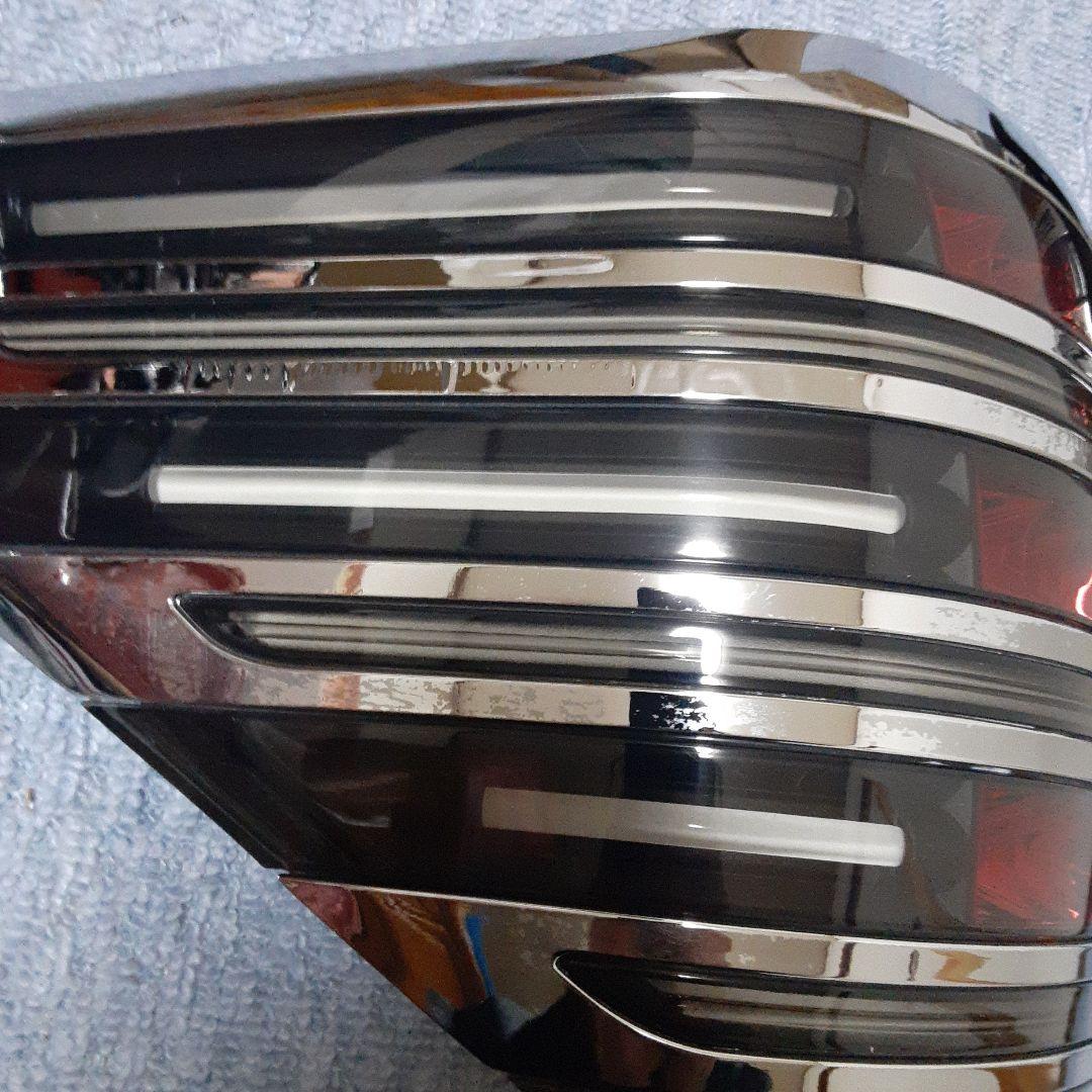 Sho Miura　ヴェルファイア　テールランプ