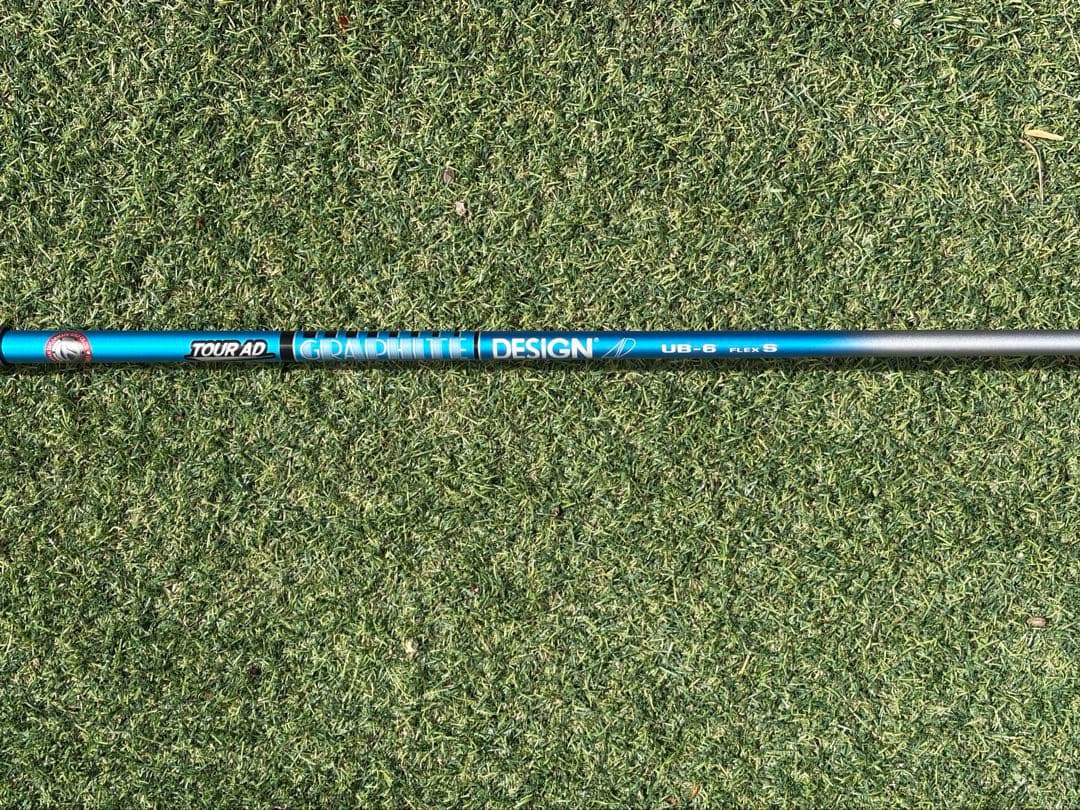 テーラーメイド Qi10 ドライバー 9.0度 ツアーAD UB 6S カバー付