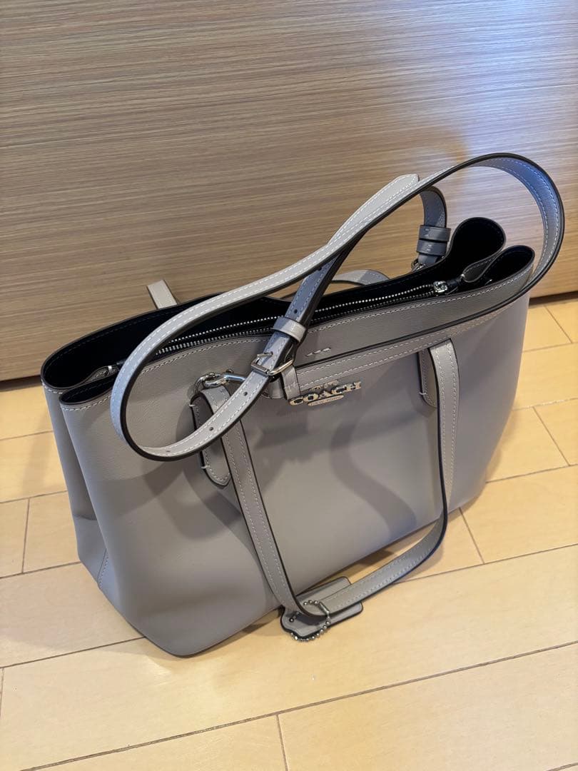 COACH グレー レザートートバッグ