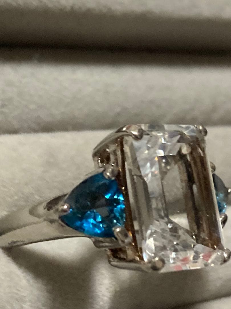 ト*ー様 【超爆安】ロンドンブルートパーズ ホワイトトパーズ？ リング 約22号