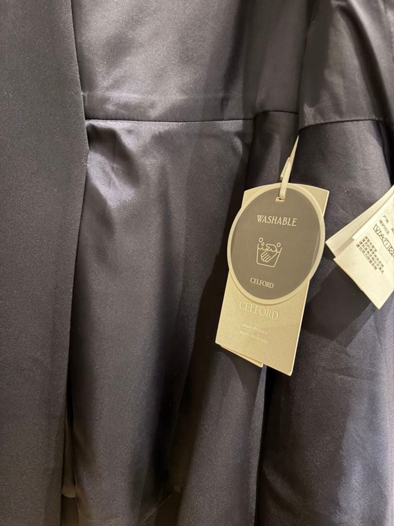 【今季】【新品未使用】洗えるCELFORD ペプラム パール ジレ ネイビー