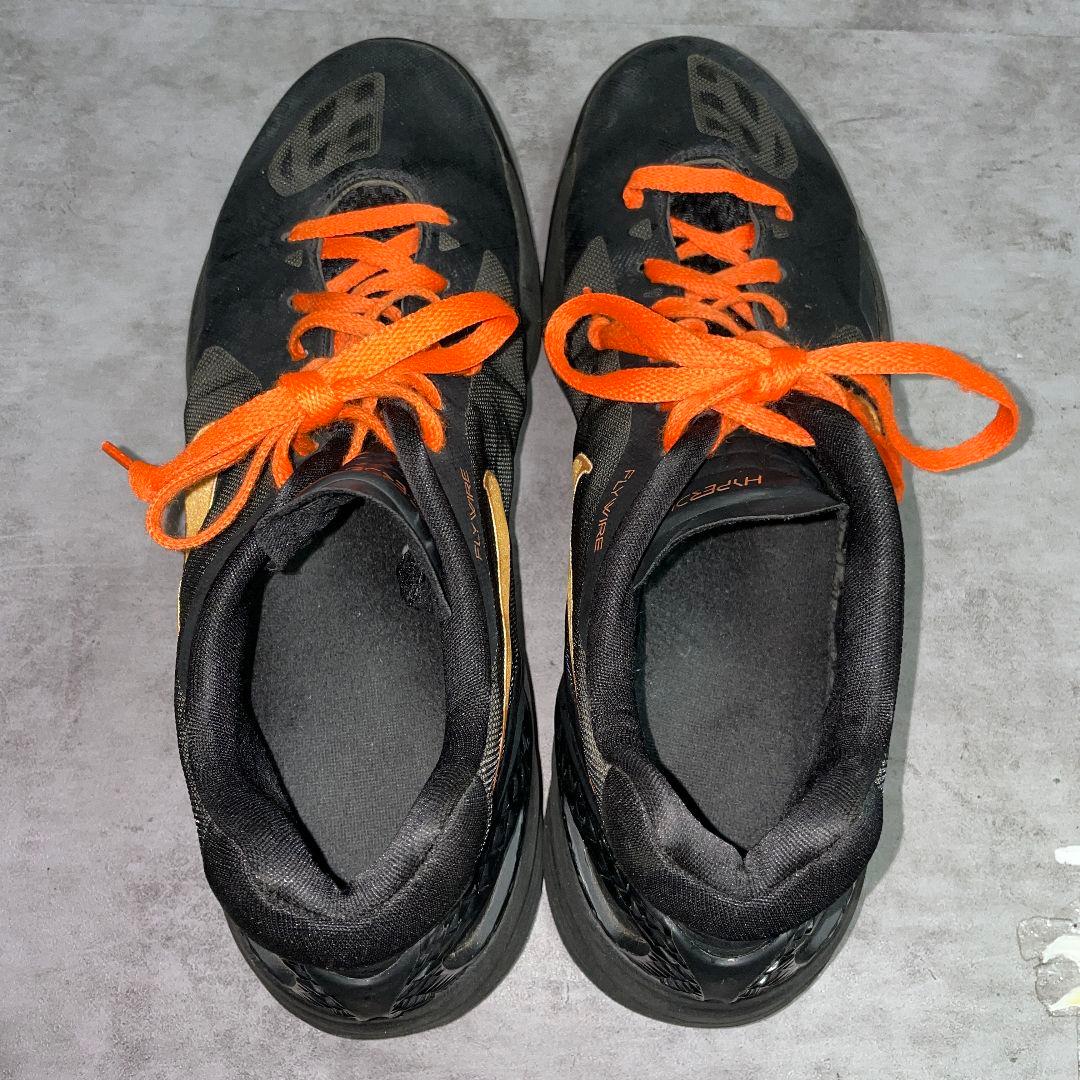 【ナイキ】（28）バスケットシューズ ズームハイパーダンク2011 ロー