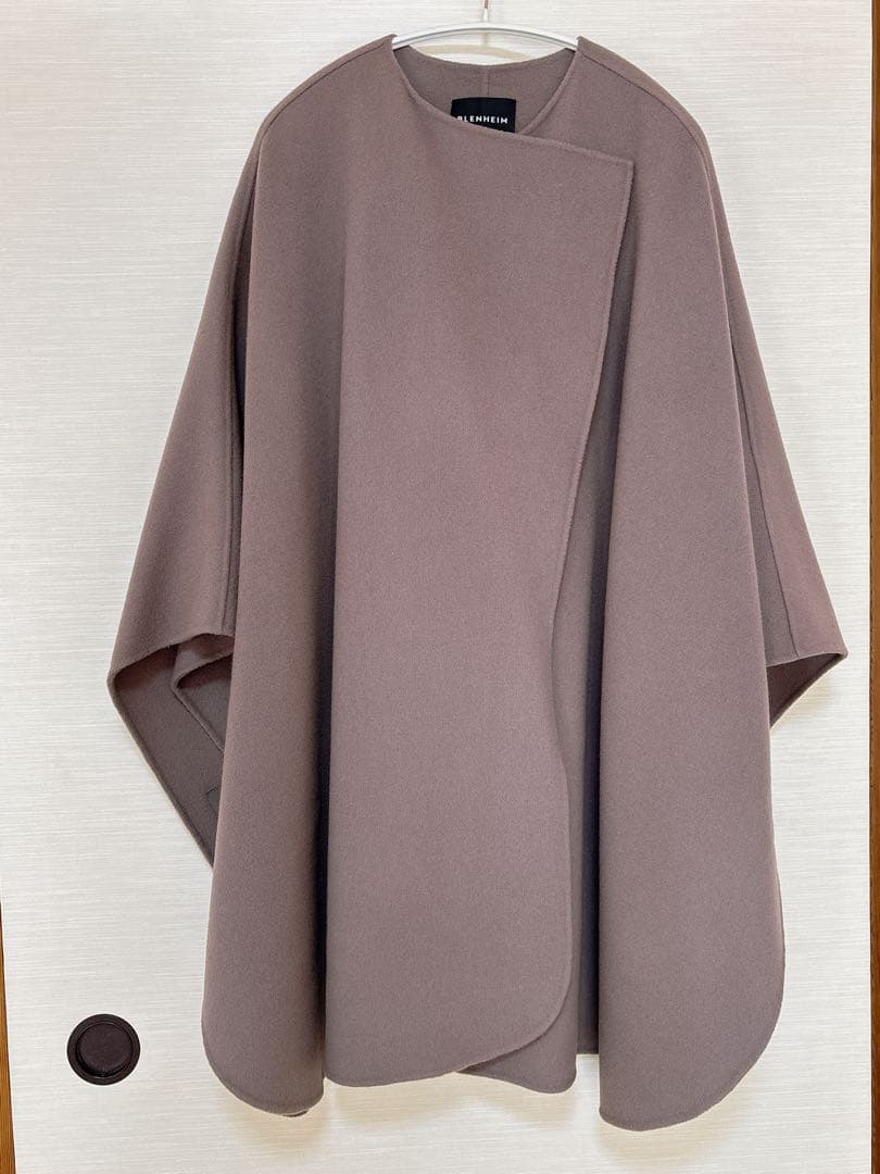 ★売切りの為価格変更★ 〈新品未使用〉m-i-d BLENHEIM ケープコート