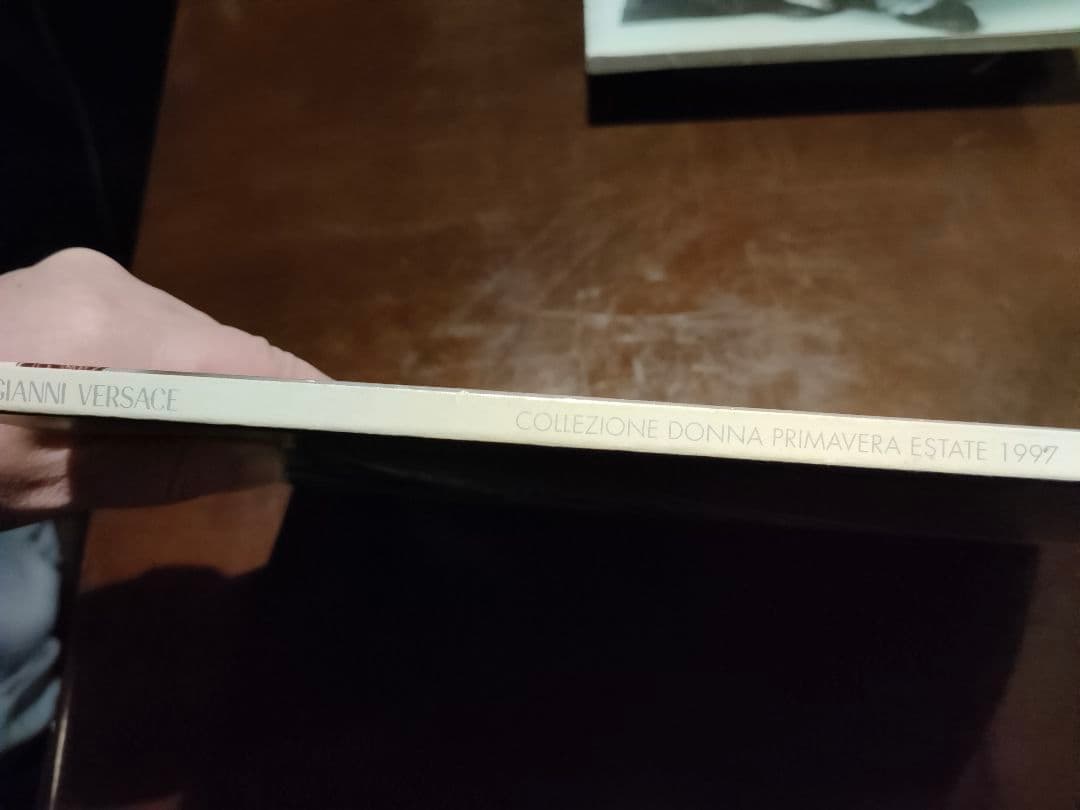 Gianni Versace カタログ　1997女性