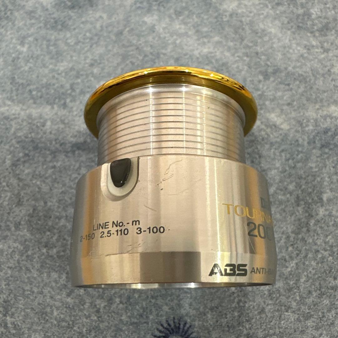 DAIWA ダイワトーナメントISO 2500LBAと替スプール2000LBA