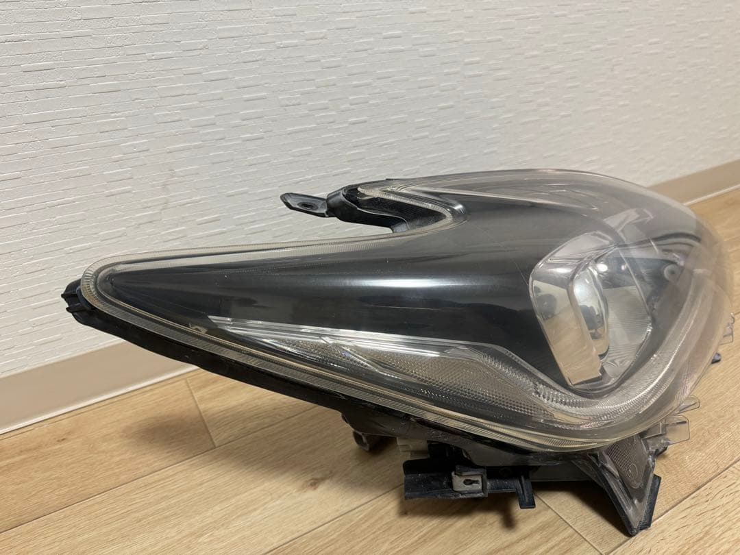 プリウス30 G's 純正ヘッドライト　左右セット　ポジション点灯OK