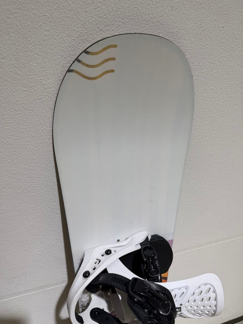 【美品】SALOMONサロモンスノーボード LOTUS　LTD　135セット