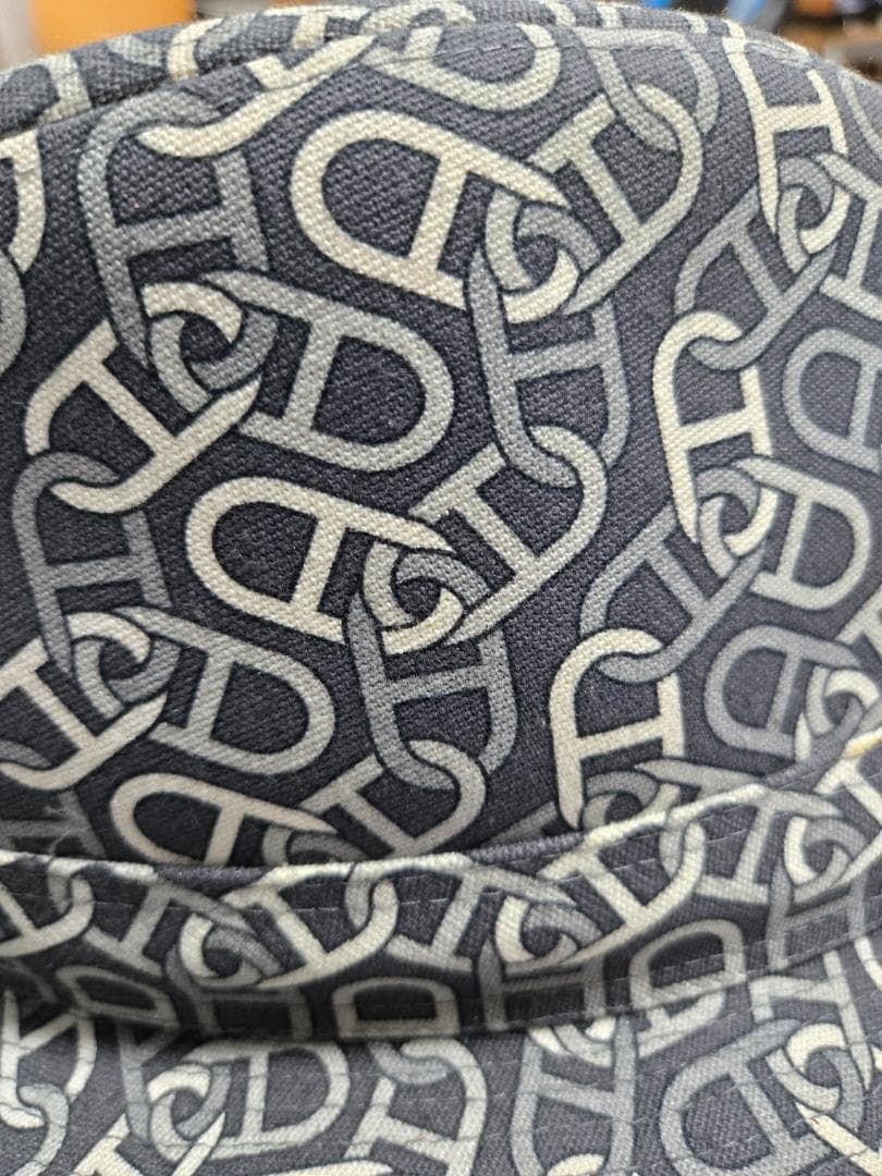 値下げ今だけ未使用HERMES エルメスハット シェーヌダンクル柄 60男女共