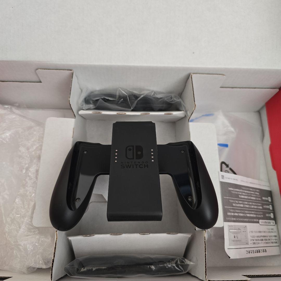 Nintendo Switch 本体 赤と青 Joy-Con 充電ドック付き