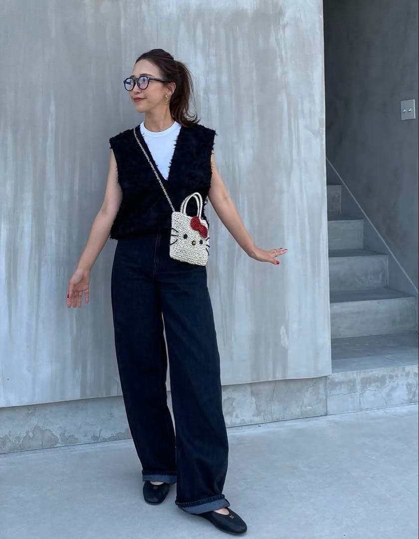 【新品タグ付き】HOWDY. moke moke Vneck vest