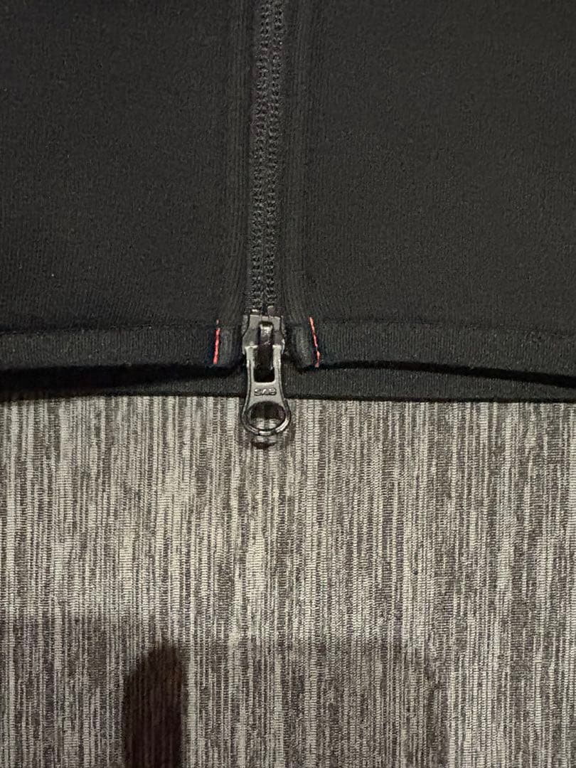 NIKE テックフリース　赤黒　S 正規品　希少品