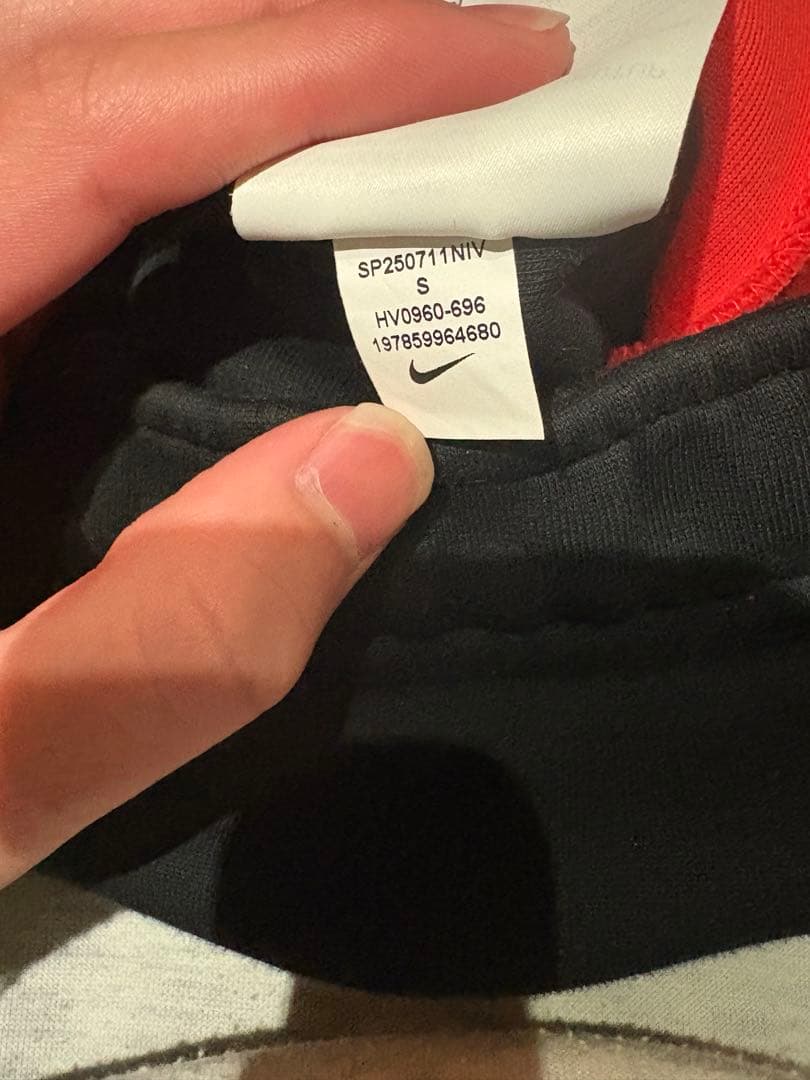 NIKE テックフリース　赤黒　S 正規品　希少品