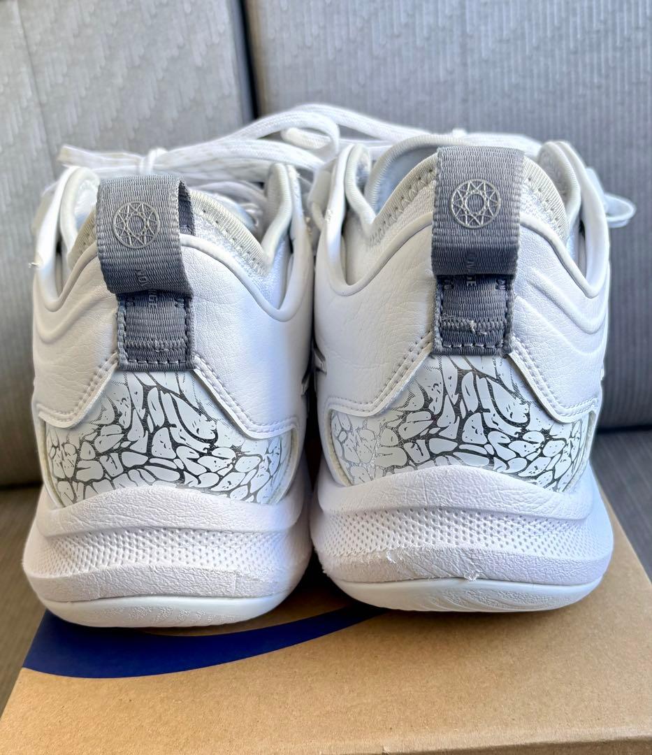 asics NOVA SURGE LOW 2 バスケットボールシューズ 27㎝