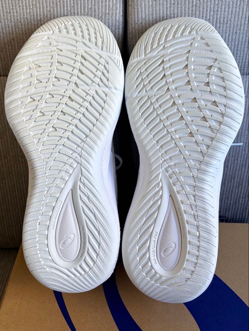 asics NOVA SURGE LOW 2 バスケットボールシューズ 27㎝