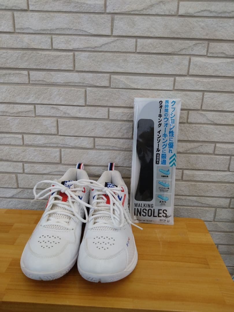 リーニン バドミントンシューズ AYAT005-1Cサイズ27cmおまけ付き！