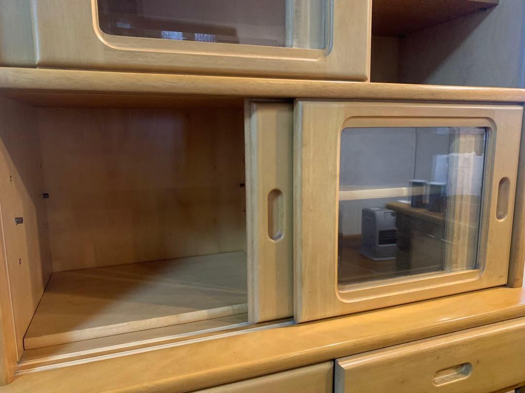 カリモク　木製 食器棚 ガラス扉付き