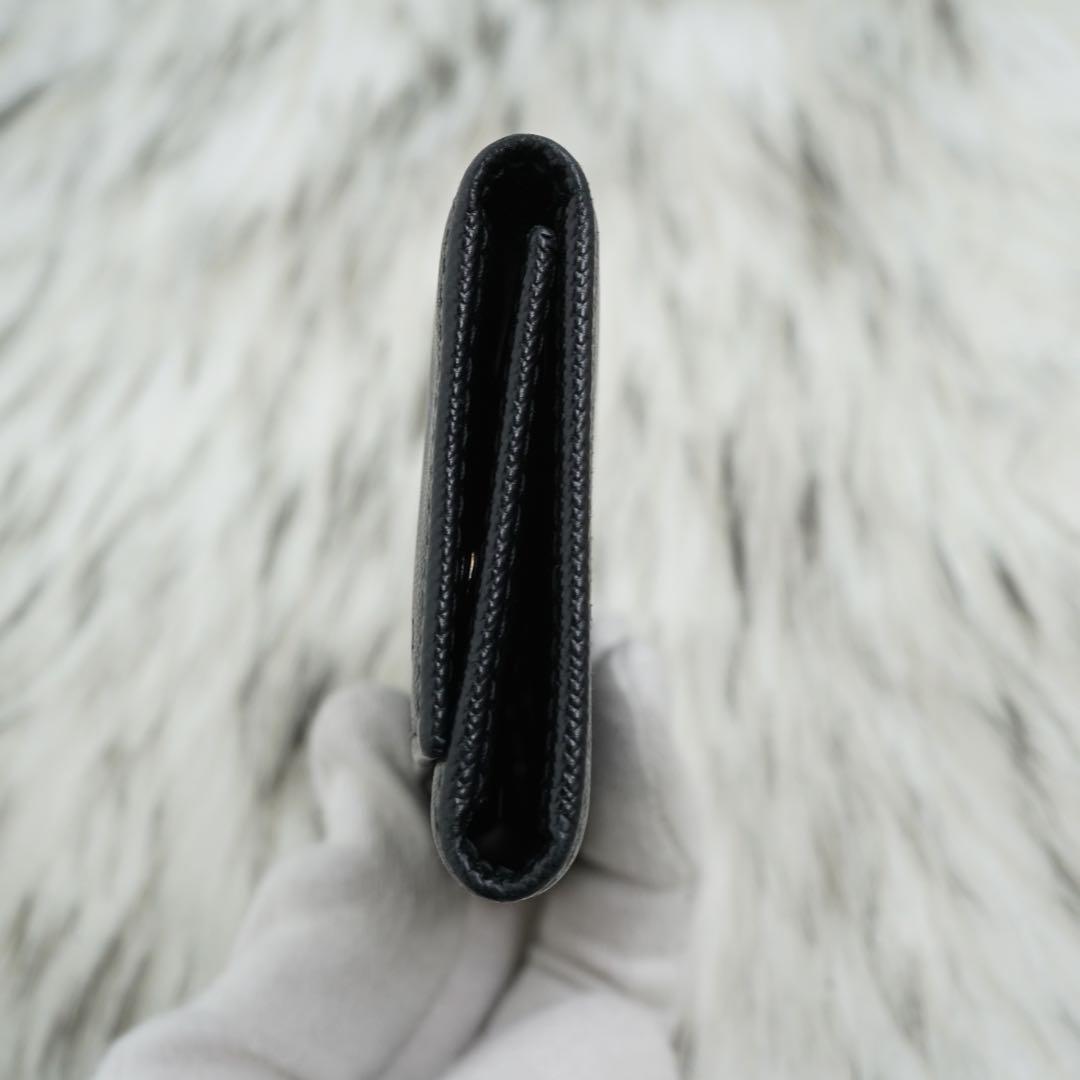 極美品　PRADA プラダ　キーケース　サフィアーノレザー　ロゴグラム　ブラック