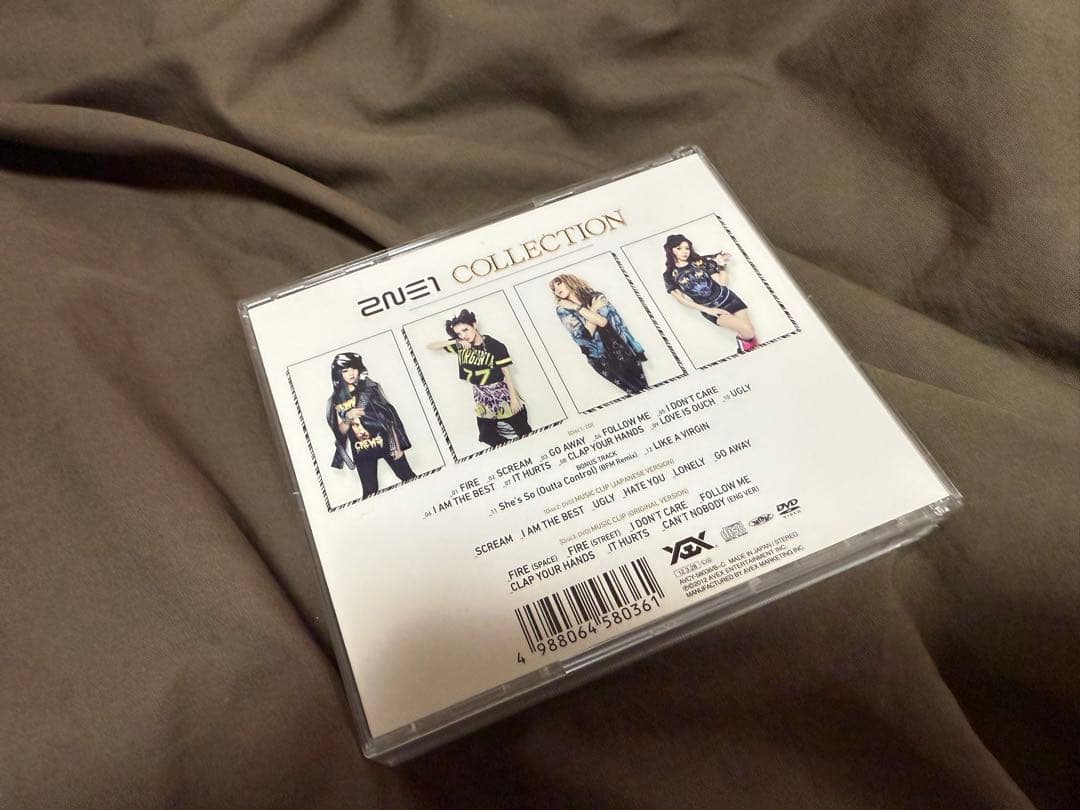 まとめ売り　2NE1 CD DVD