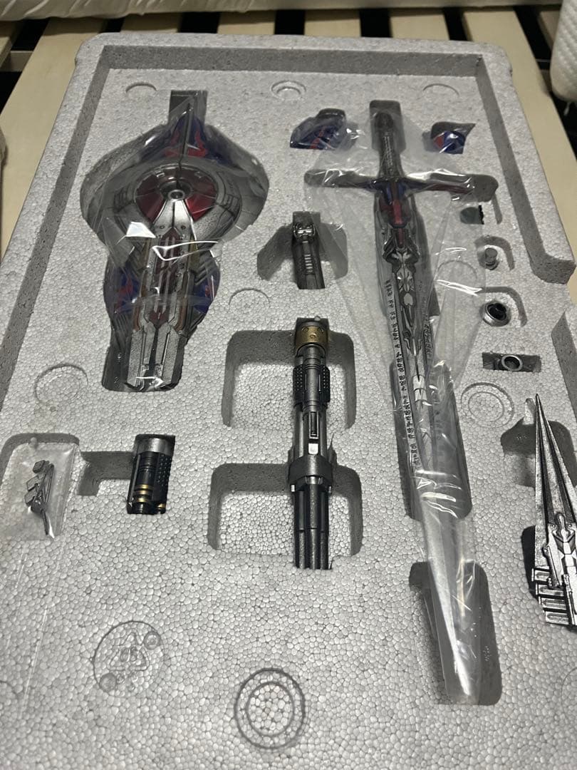 3A threeA プレミアムスケール オプティマスプライム 最後の騎士王