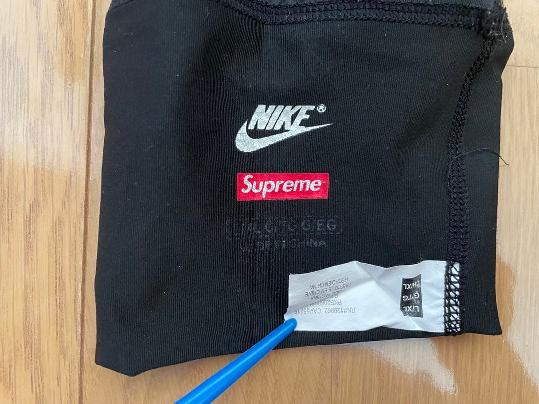 ゆいSupreme × Nike アームカバー