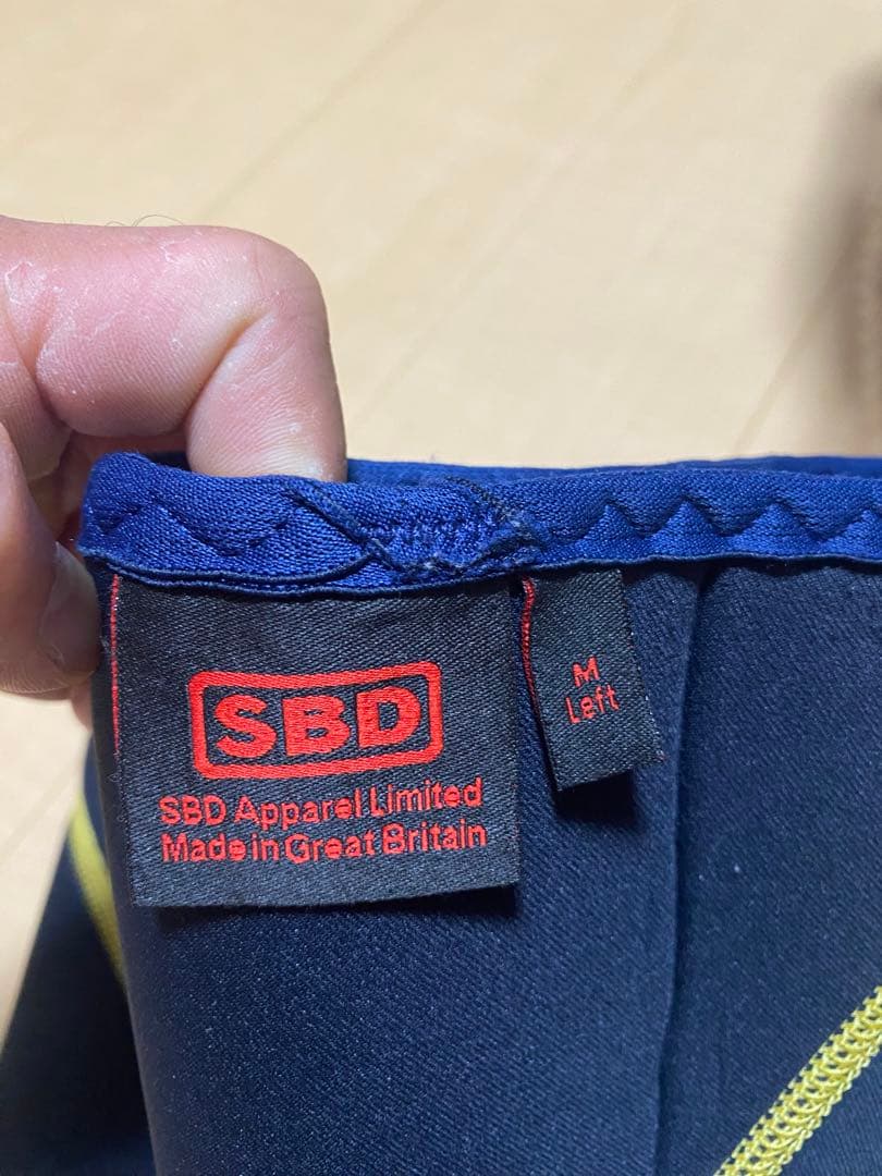 SBD ニースリーブ ネイビー/イエロー 1サイズ