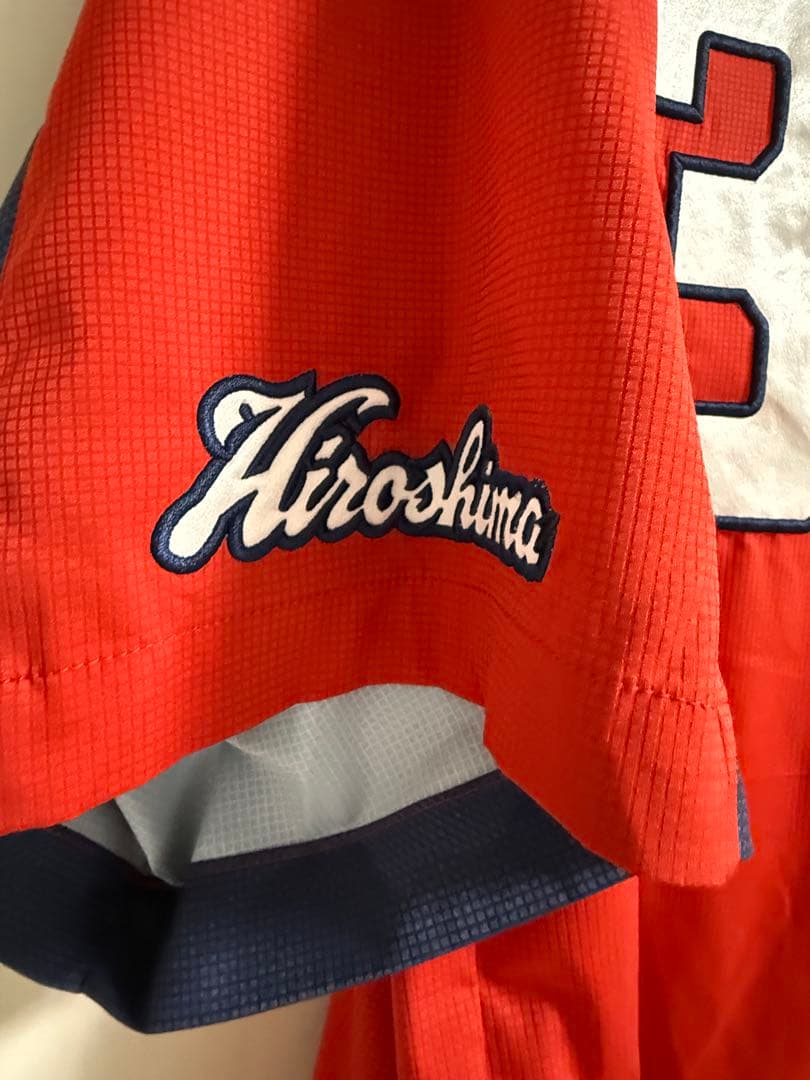 広島東洋カープ プロモデルミズノ製 ハーフジップ 半袖プルオーバー 菊池涼介選手