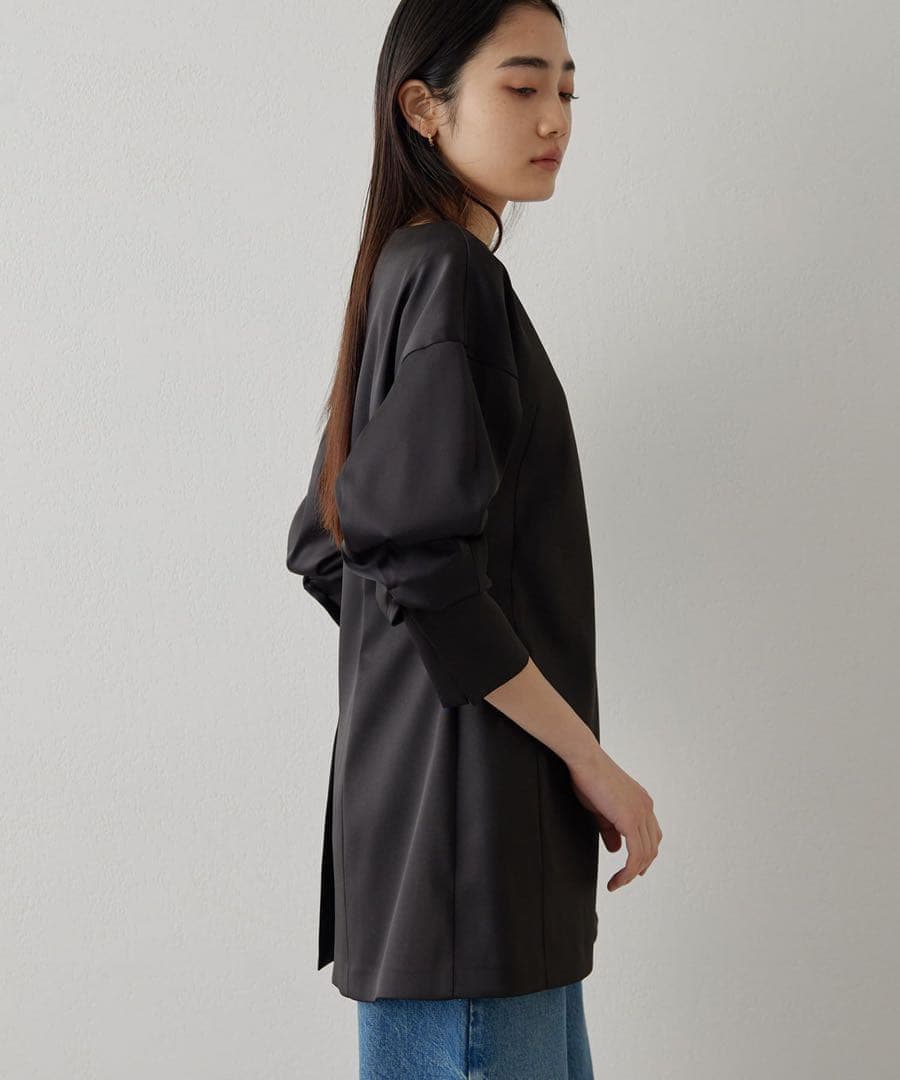 2025 ウィムガゼット　ストレッチサテンブラウス