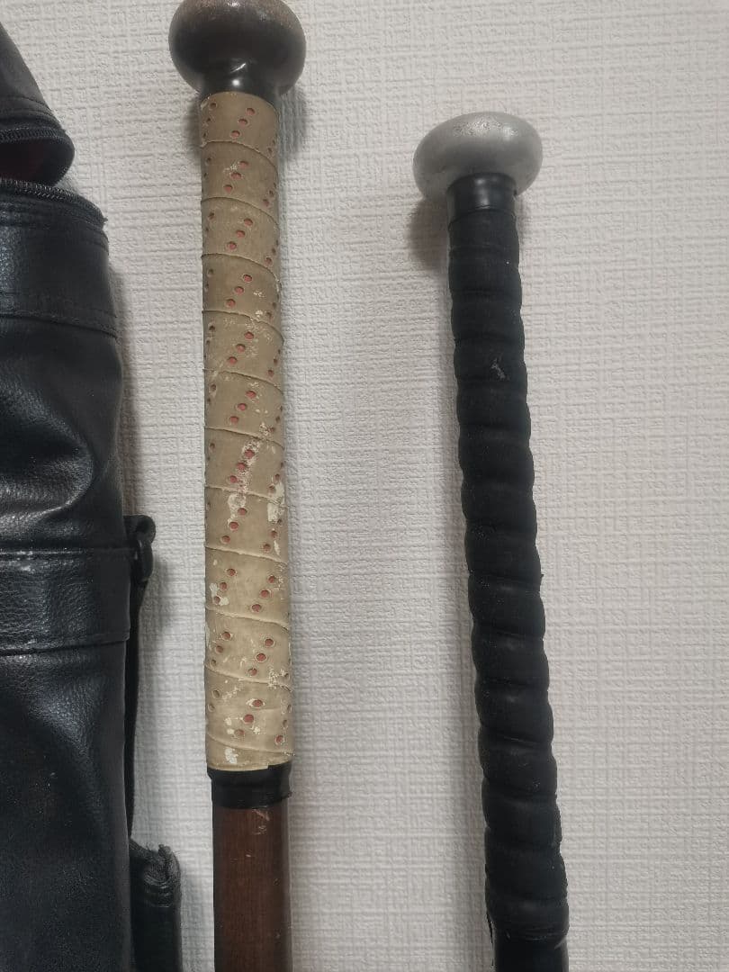 木製バットと金属バットの軟式用2本セット