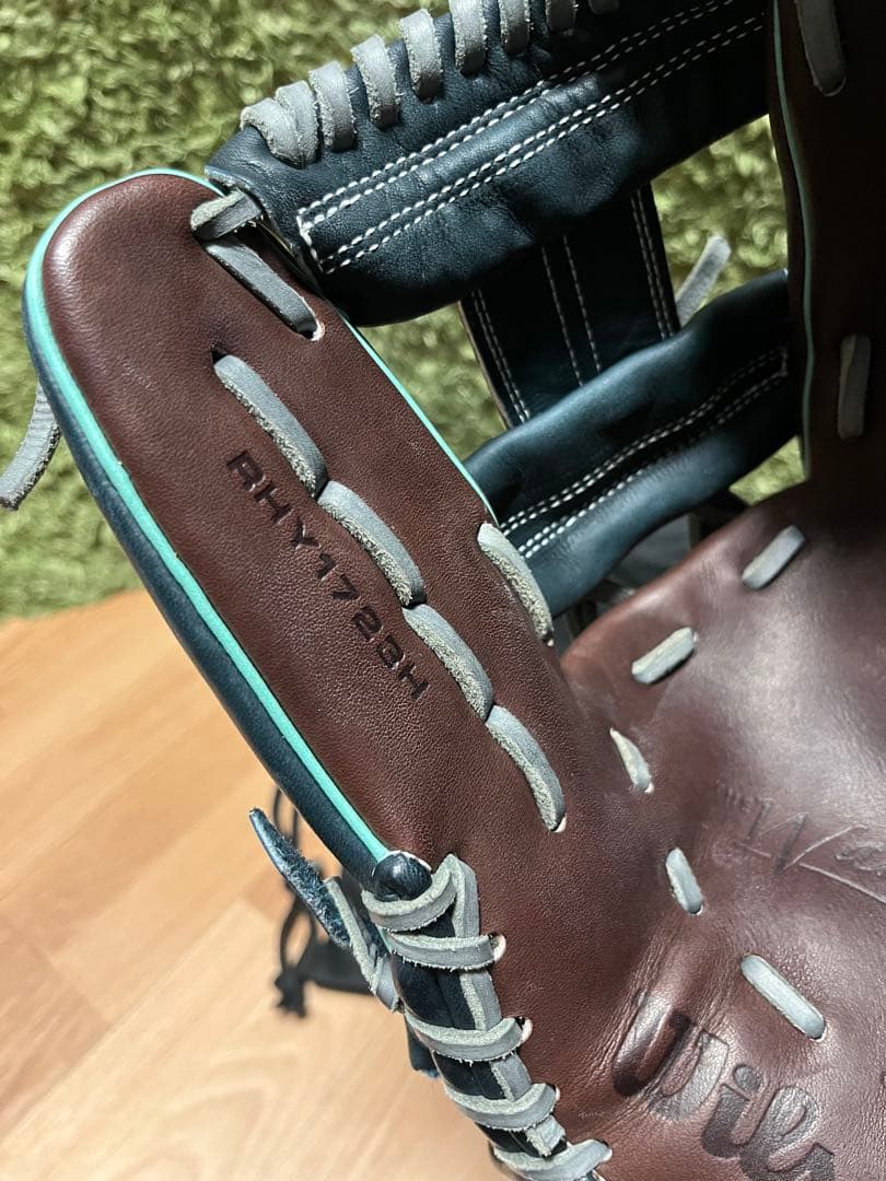 r*7様 ウィルソン ワナビーヒーローデュアル 軟式内野手用1723型 ブラウン