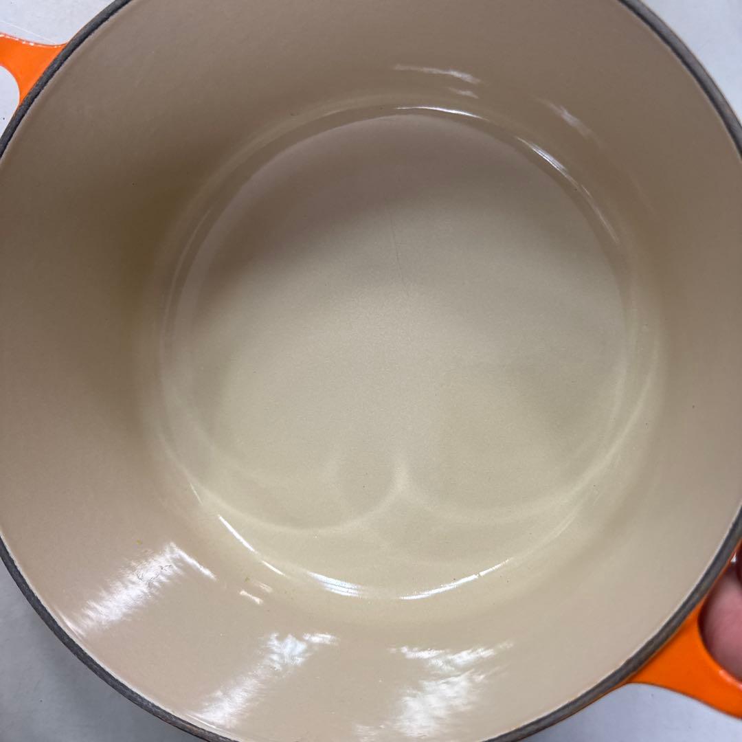 LE CREUSET ル•クル-ゼ 両手鍋 22cm