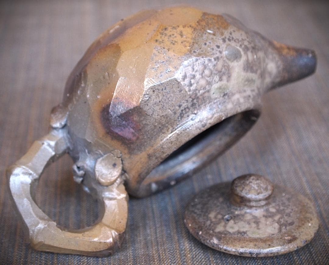 新品★竹内靖之【師：山本陶秀】★備前面取り急須（宝瓶）B