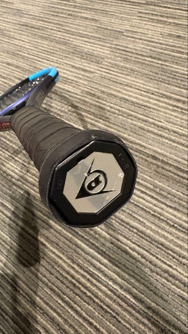 【美品】最新現行モデル　DUNLOP FX500tour G2 テニスラケット