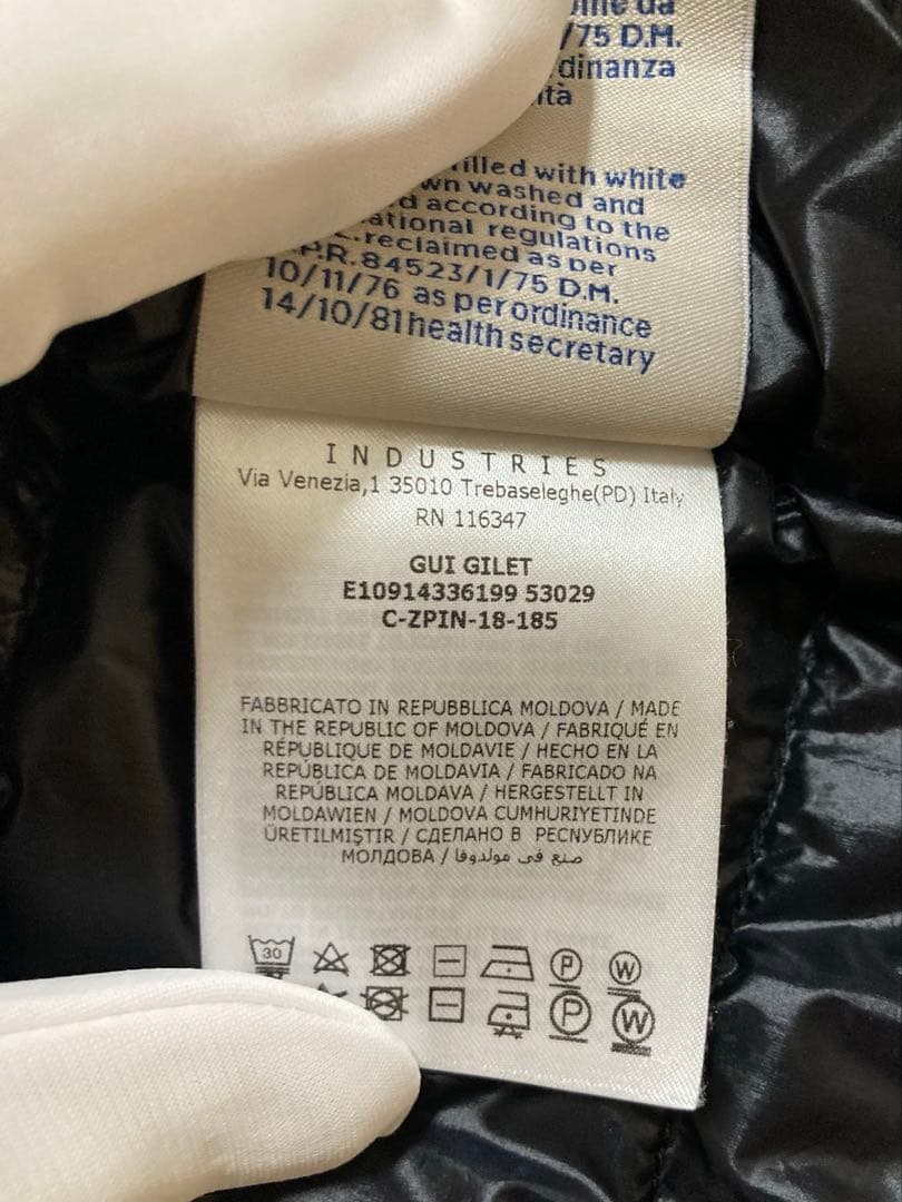 モンクレール　ダウンベスト　黒サイズL