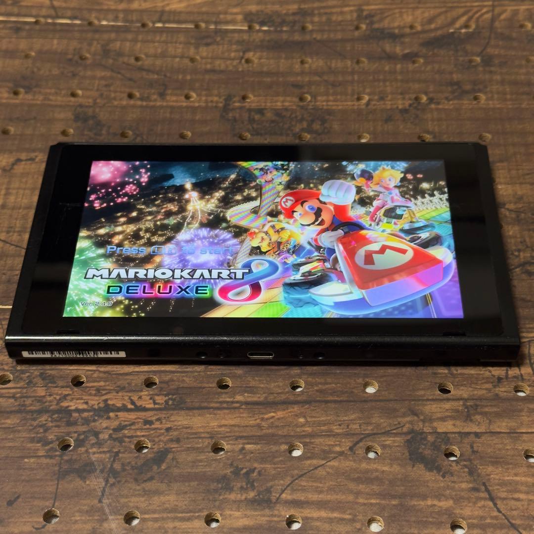 動作品 初代 Nintendo Switch 本体・ドック・64GBSDカード付