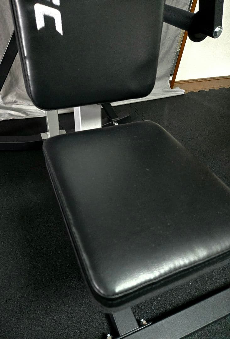 アイロテック　ラテラルレイズ&ショルダープレスマシン