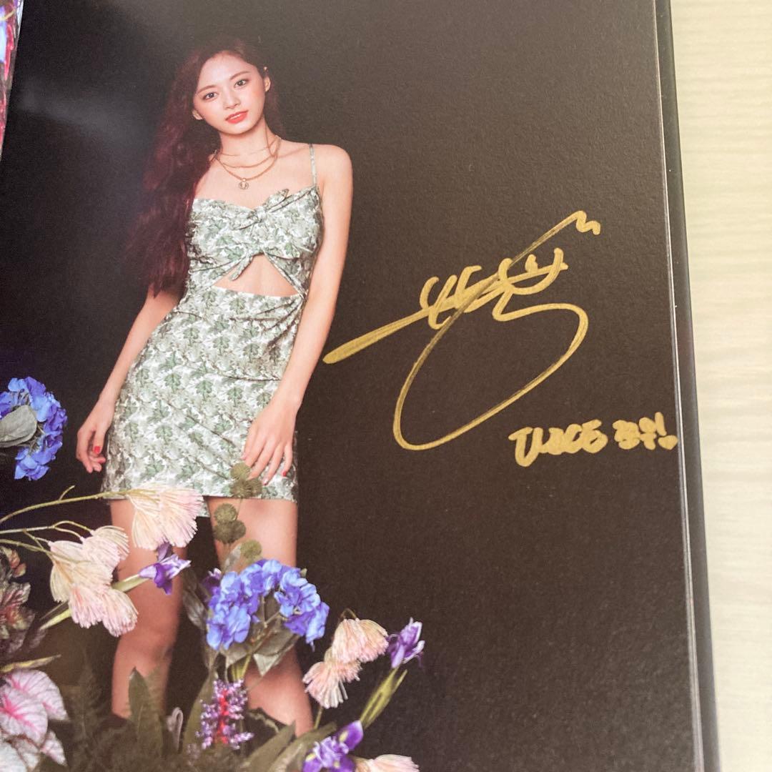 TWICE 直筆サイン入りミニアルバム