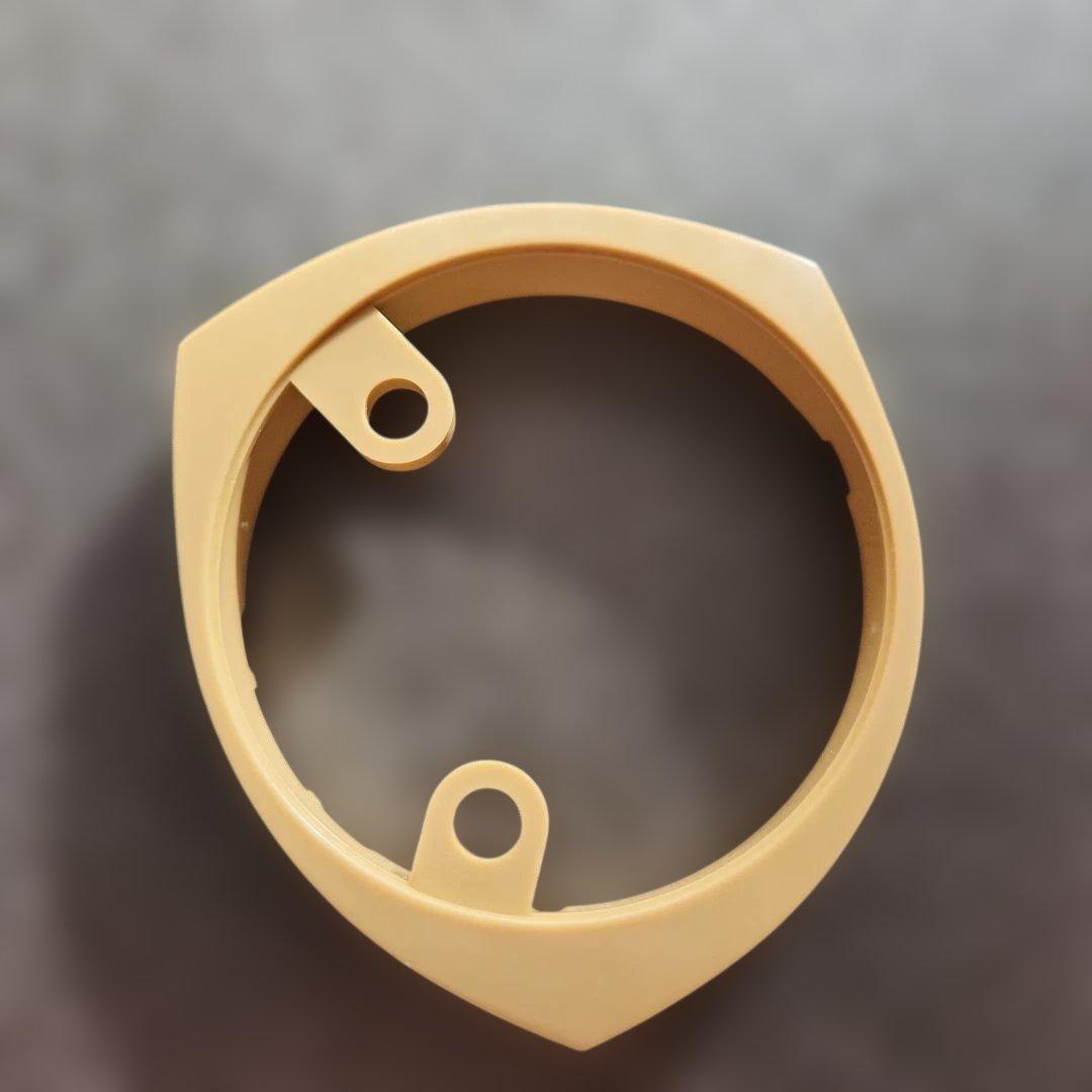 五十鈴　イスズ　ピラミッドヘッド ヘッドハンターズ