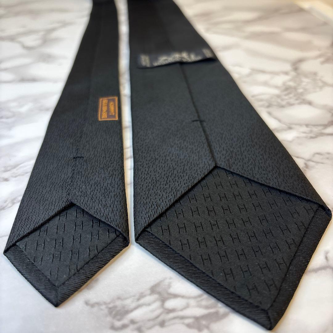 【レア✨】HERMES ネクタイ　ブラック　黒色　ホース　馬　ワンポイント　刺繍