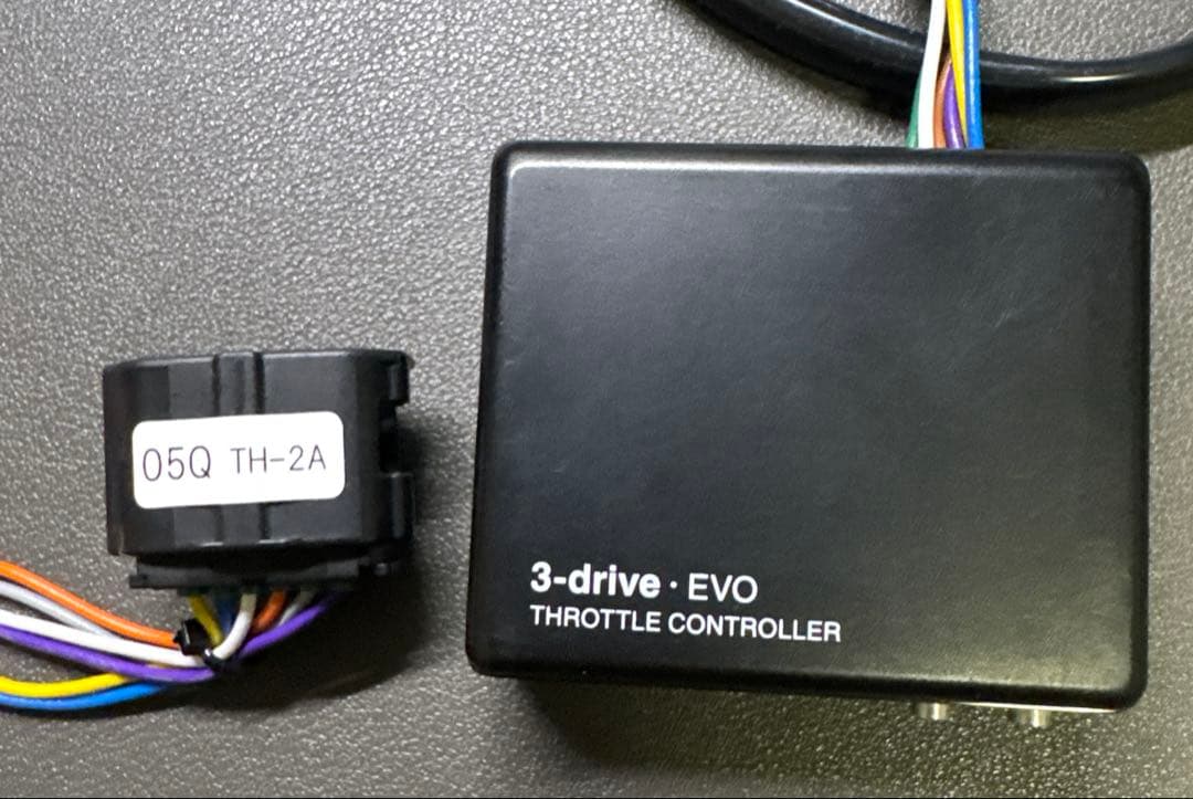 【スロコン】PIVOT 3DRIVE EVO ハーネス付き(TH-2A)