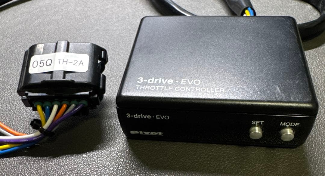 【スロコン】PIVOT 3DRIVE EVO ハーネス付き(TH-2A)