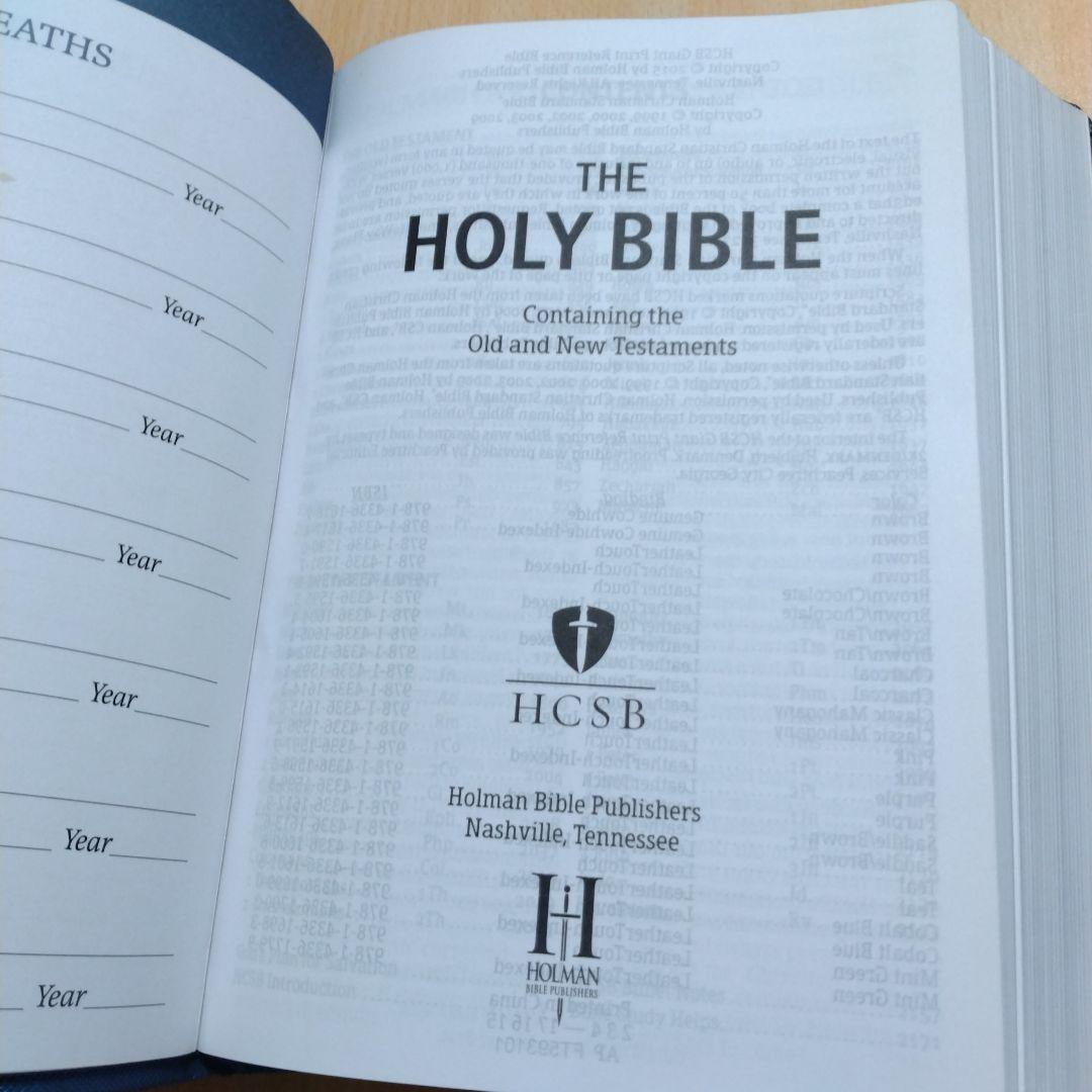 HOLY BIBLE HCSB （キリスト教 本）