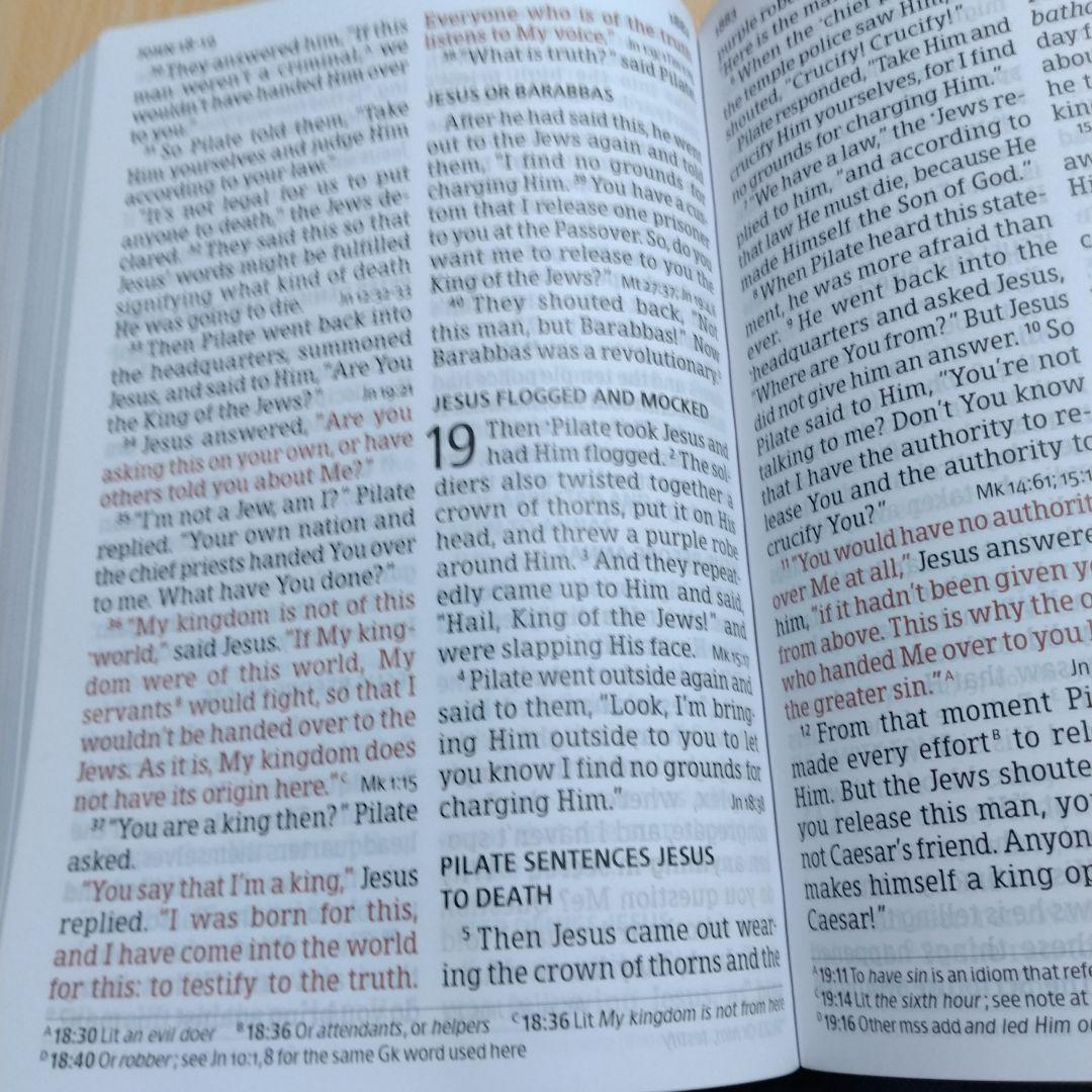 HOLY BIBLE HCSB （キリスト教 本）