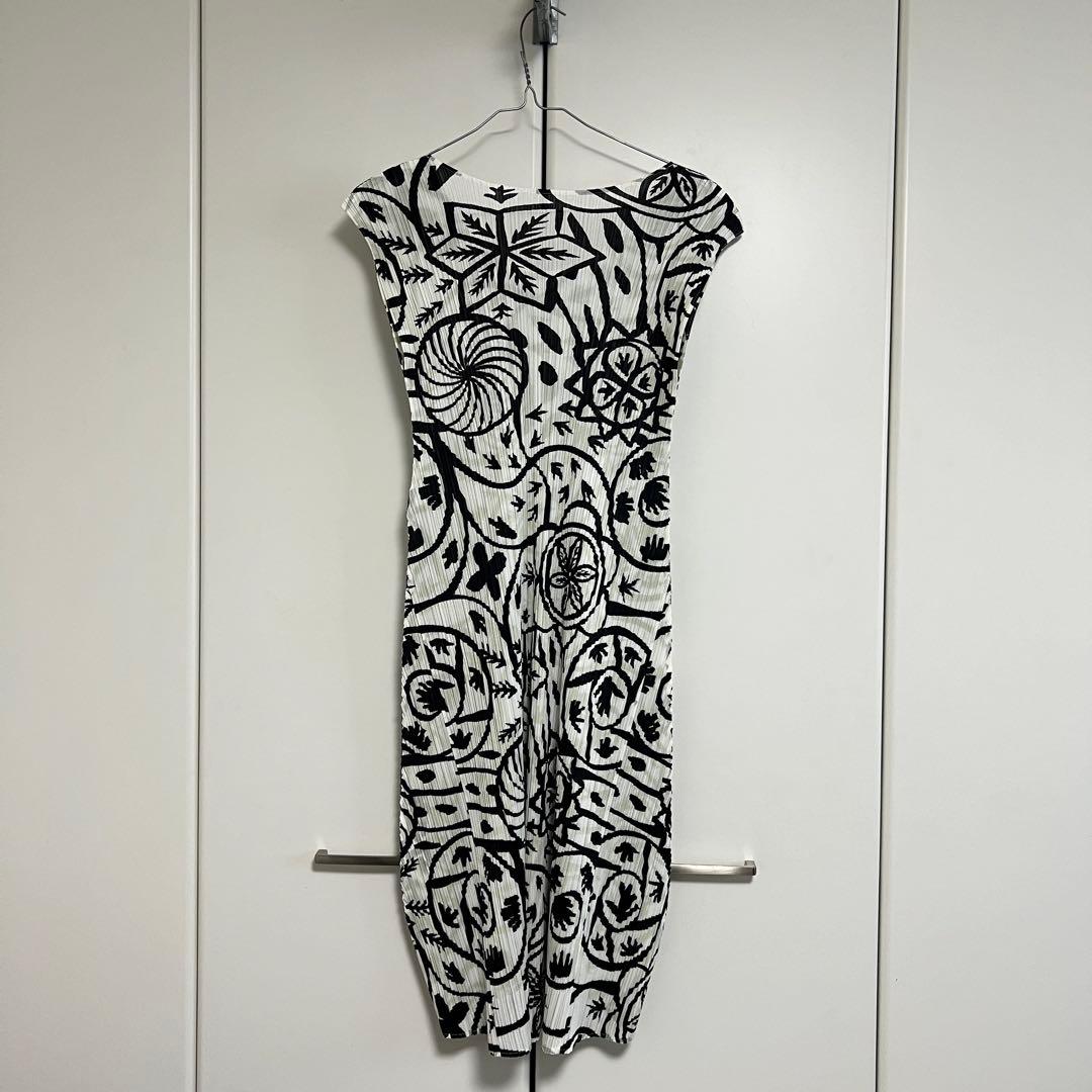 PLEATS PLEASE ISSEY MIYAKE 総柄 ロングワンピース