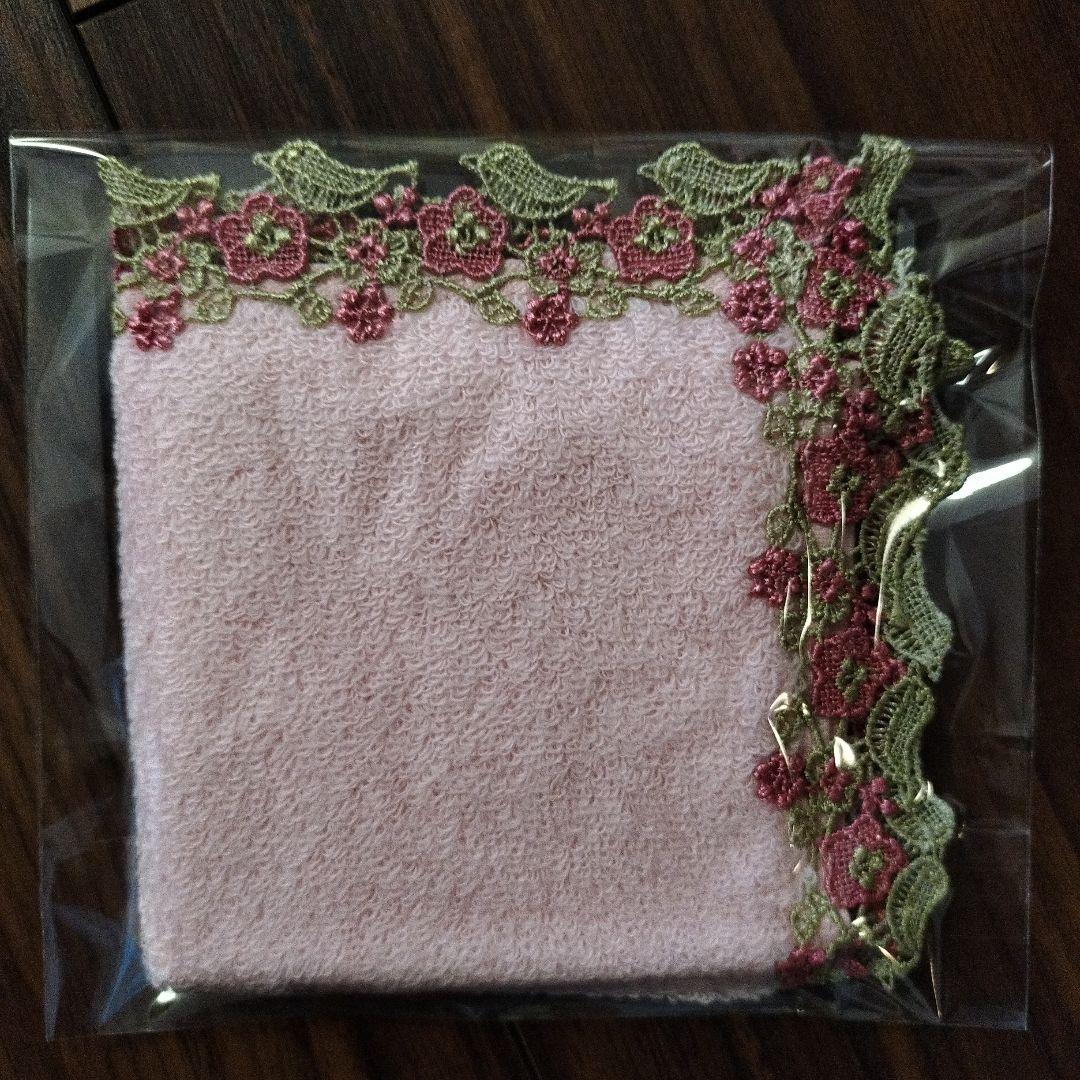 【新品未使用】近沢レース　シーズンタオルハンカチ／春の訪れ（梅と鶯）・ピンク