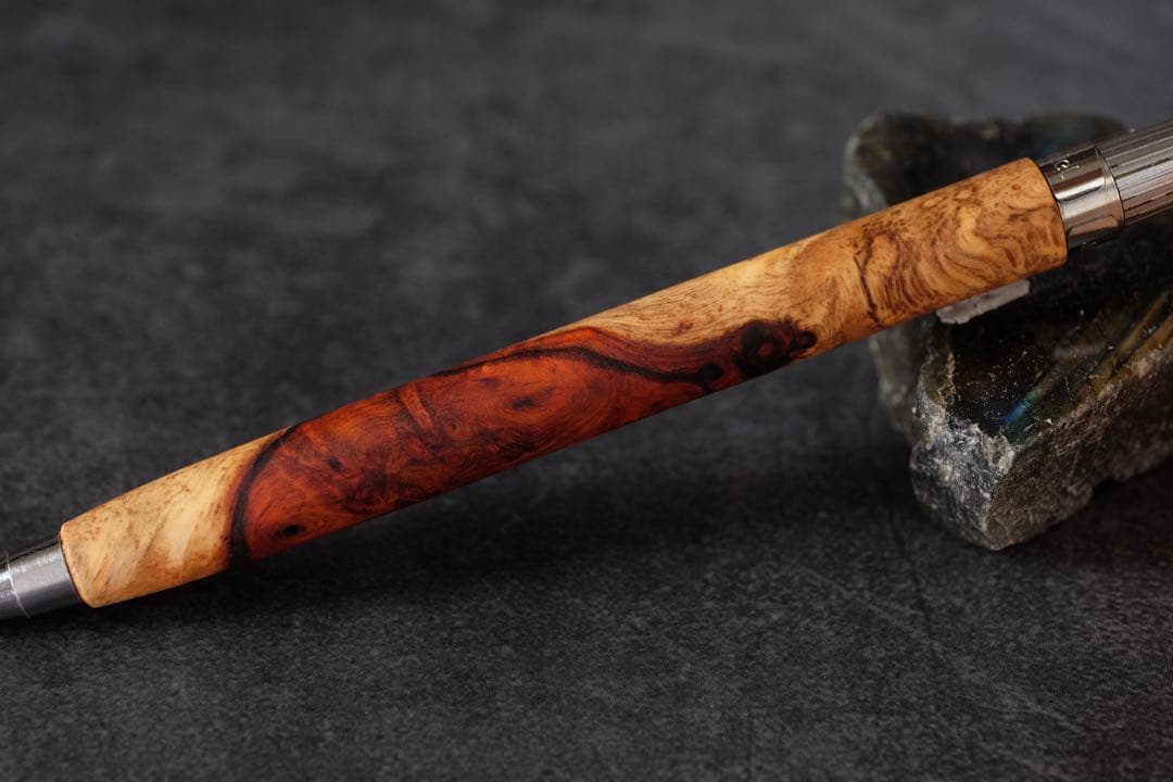 PG5木軸カスタム0240　高村杢工房 製図用シャープペンシル　花梨瘤　紅白