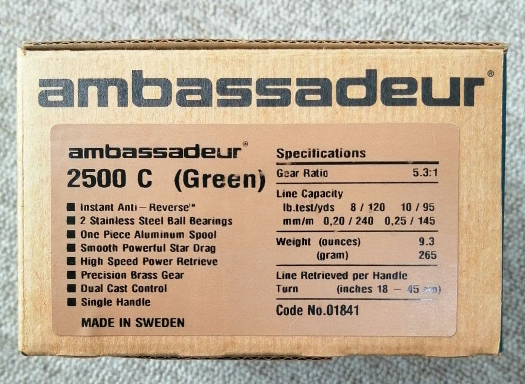 限定特価!!　ABU Ambassadeur 2500C グリーン