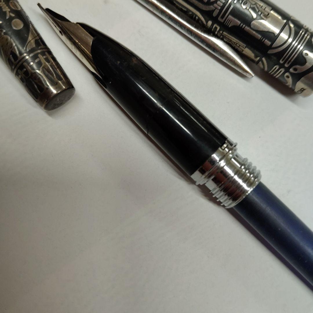 セーラ　万年筆　エジプト柄　シルバー　黒軸中央付近全周ヒビあり