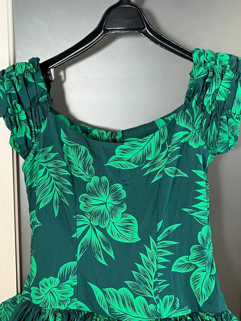 ハワイアンドレス